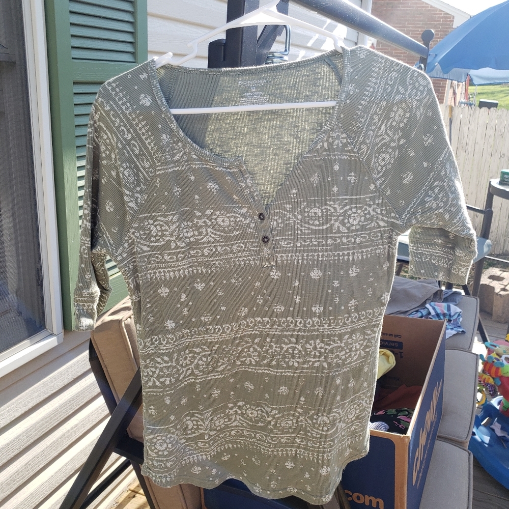 3/4 sleeve shirt